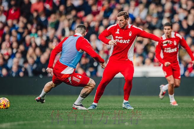 第21轮:西汉姆联1-2诺丁汉森林 集锦 第21轮:西汉姆联1-2诺丁汉森林 集锦